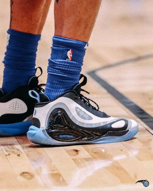 2024最新球鞋爆料,最新爆料揭秘年度爆款鞋款  第3张